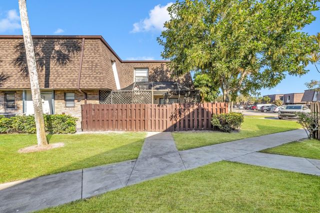 2540 NW 99 Avenue 2540, Coral Springs, FL 33065