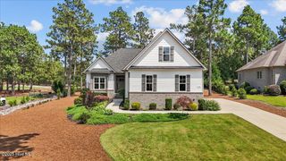 139 Beacon Ridge Drive, West End, NC 27376