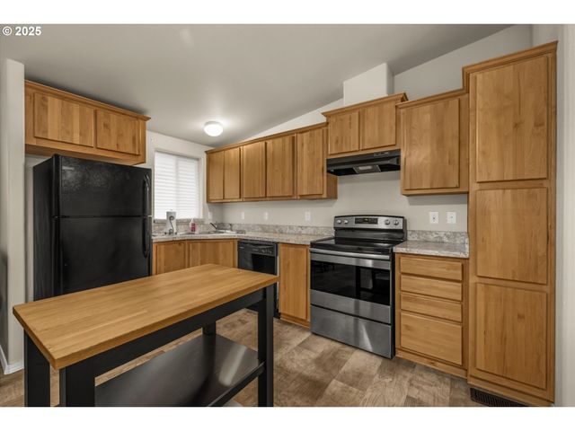 71210 E FAUBION Loop, Rhododendron, OR 97049