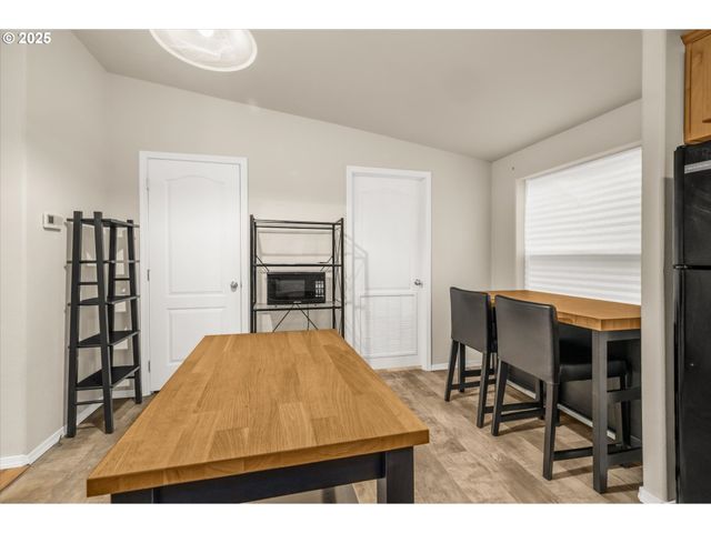 71210 E FAUBION Loop, Rhododendron, OR 97049