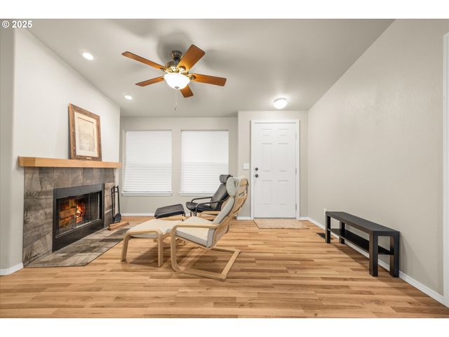 71210 E FAUBION Loop, Rhododendron, OR 97049