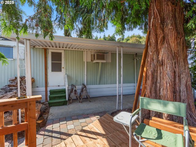 18830 HIGHWAY 99E 41, Oregon City, OR 97045