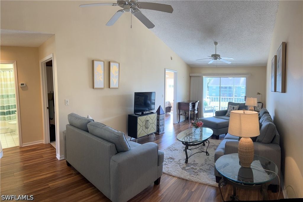 185 Grand Oaks WAY R204, Naples, FL 34110