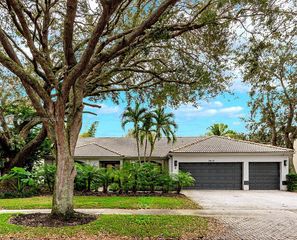 3610 Washington Ln, Cooper City, FL 33026