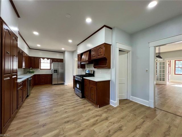 255 E 41st ST, Norfolk, VA 23504