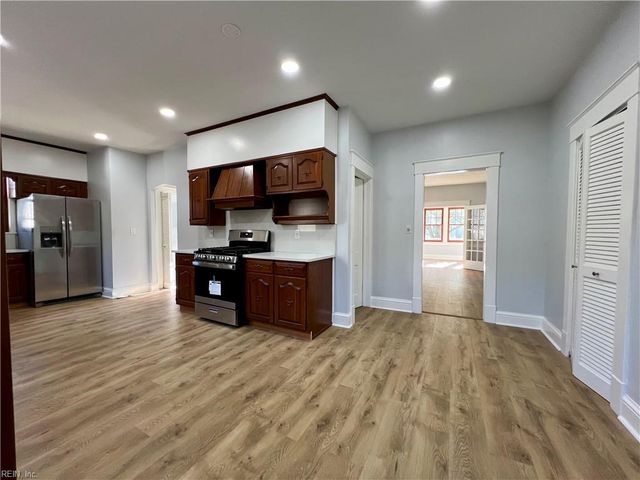 255 E 41st ST, Norfolk, VA 23504