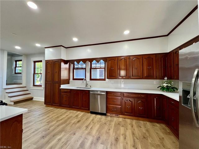 255 E 41st ST, Norfolk, VA 23504