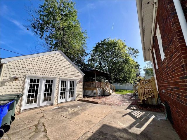 255 E 41st ST, Norfolk, VA 23504