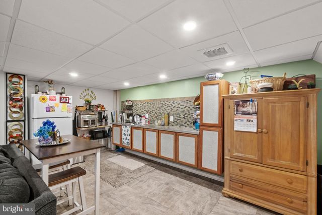 1921 LINCOLN AVE, Baltimore, MD 21227