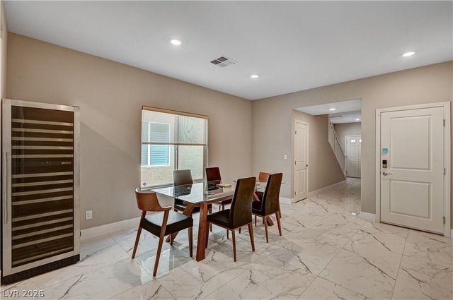 7563 Dragonfruit Avenue, Las Vegas, NV 89113