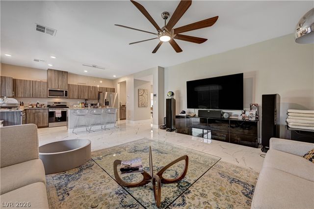 7563 Dragonfruit Avenue, Las Vegas, NV 89113