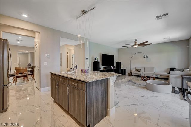 7563 Dragonfruit Avenue, Las Vegas, NV 89113