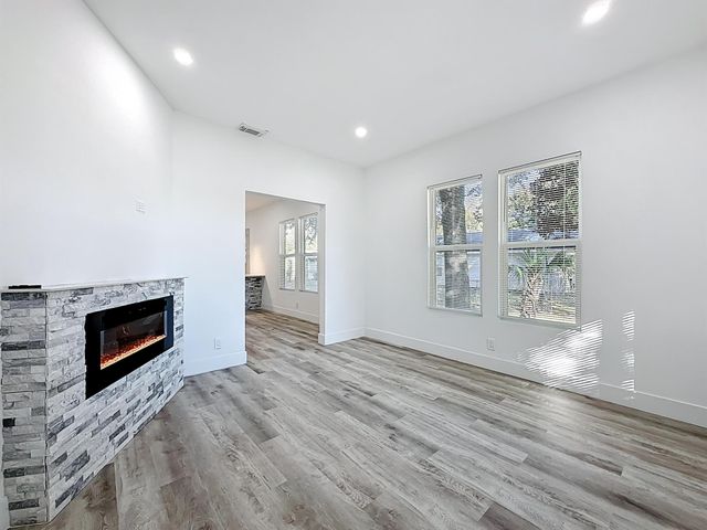 644 Willow Branch Avenue, Jacksonville, FL 32205