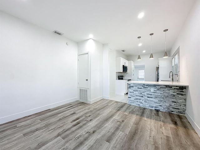 644 Willow Branch Avenue, Jacksonville, FL 32205