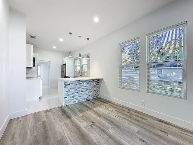 644 Willow Branch Avenue, Jacksonville, FL 32205