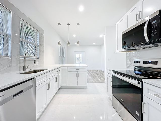 644 Willow Branch Avenue, Jacksonville, FL 32205