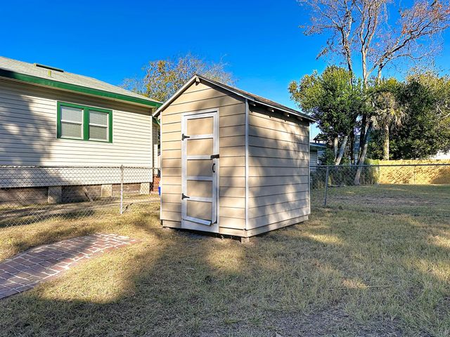 644 Willow Branch Avenue, Jacksonville, FL 32205