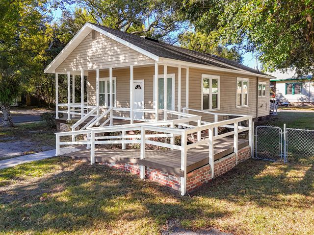 644 Willow Branch Avenue, Jacksonville, FL 32205