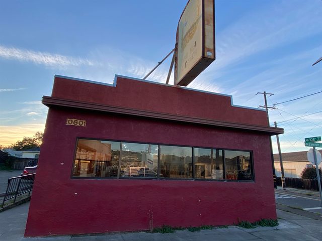10801 Bancroft, Oakland, CA 94603