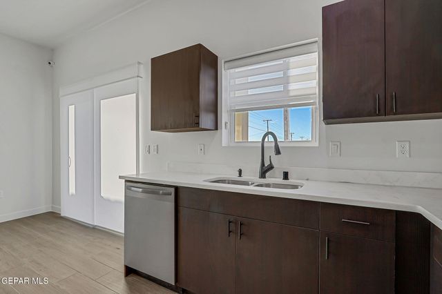 5981 RUIDOSO DOWNS Street, El Paso, TX 79932