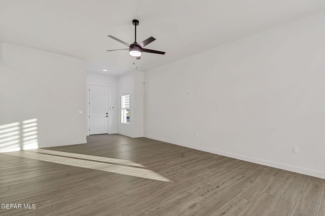 5981 RUIDOSO DOWNS Street, El Paso, TX 79932