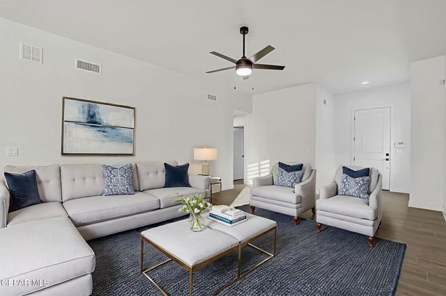 5981 RUIDOSO DOWNS Street, El Paso, TX 79932