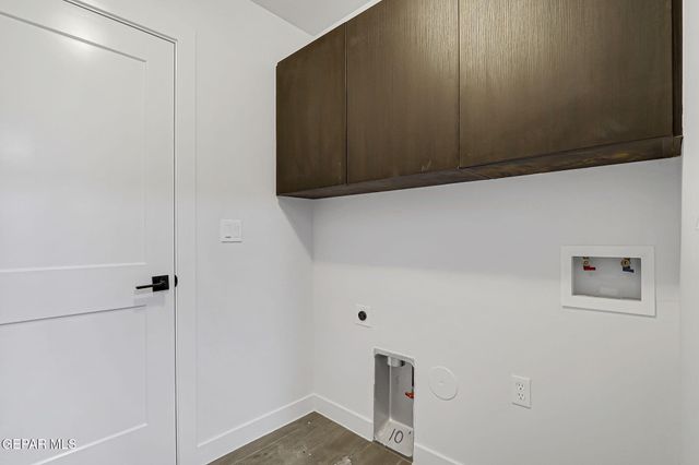 5981 RUIDOSO DOWNS Street, El Paso, TX 79932