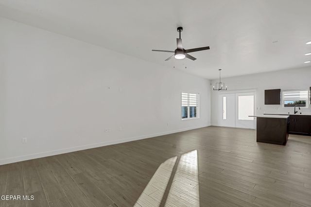 5981 RUIDOSO DOWNS Street, El Paso, TX 79932