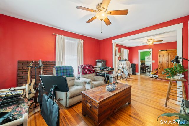 18 Maple Street, Plymouth, CT 06786