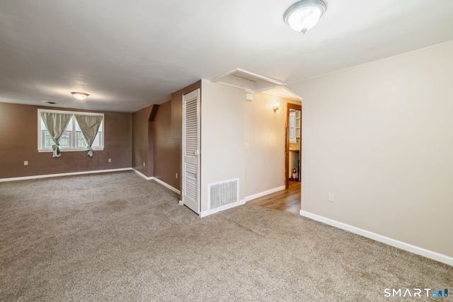 18 Maple Street, Plymouth, CT 06786