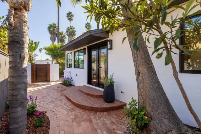 434 Bonair, La Jolla, CA 92037