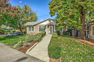 1049 Siskiyou Boulevard, Ashland, OR 97520