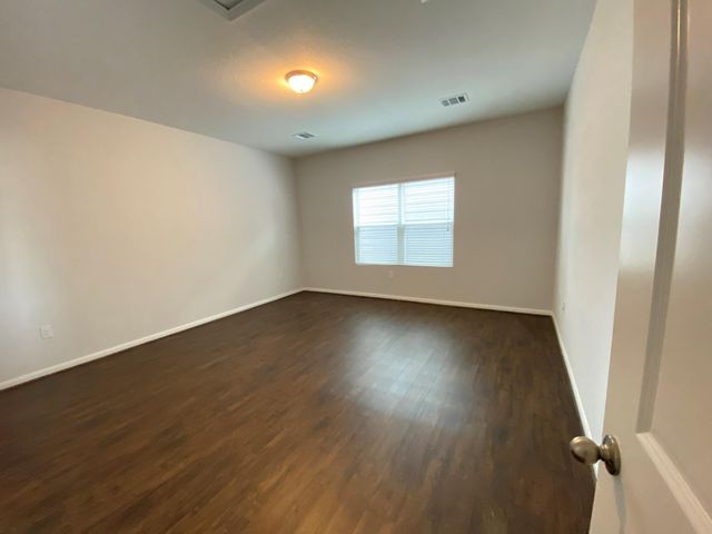220 Timber Brook DR, Hutto, TX 78634