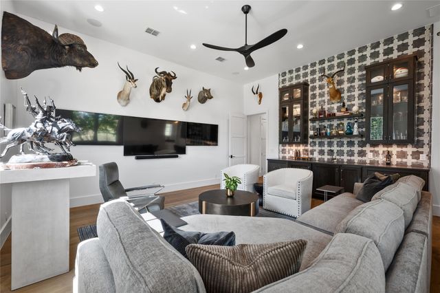 508 Serene Estates DR, Austin, TX 78738