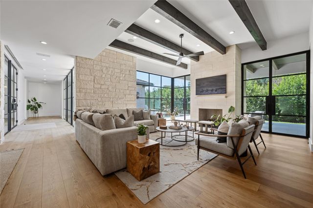 508 Serene Estates DR, Austin, TX 78738