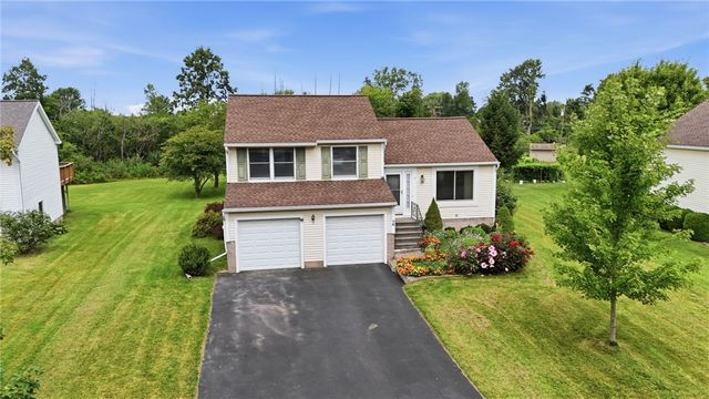 74 Galway Drive, Henrietta, NY 14623
