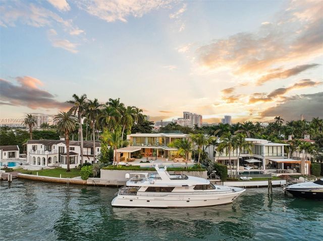 424 W Rivo Alto Dr, Miami Beach, FL 33139