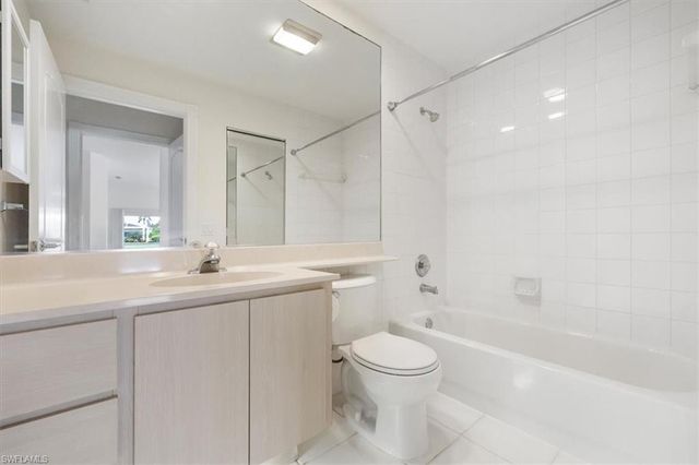 3575 El Verdado CT, Naples, FL 34109