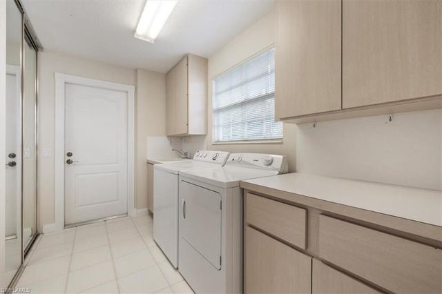 3575 El Verdado CT, Naples, FL 34109