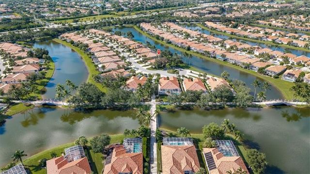 3575 El Verdado CT, Naples, FL 34109