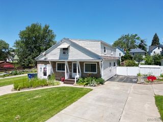 102 Dorrance Avenue, Buffalo, NY 14218