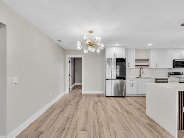 10691 NW 28th Street, Sunrise, FL 33322