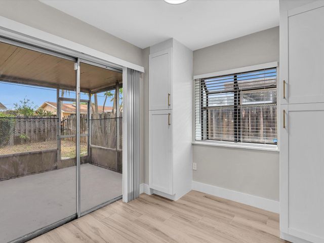 10691 NW 28th Street, Sunrise, FL 33322