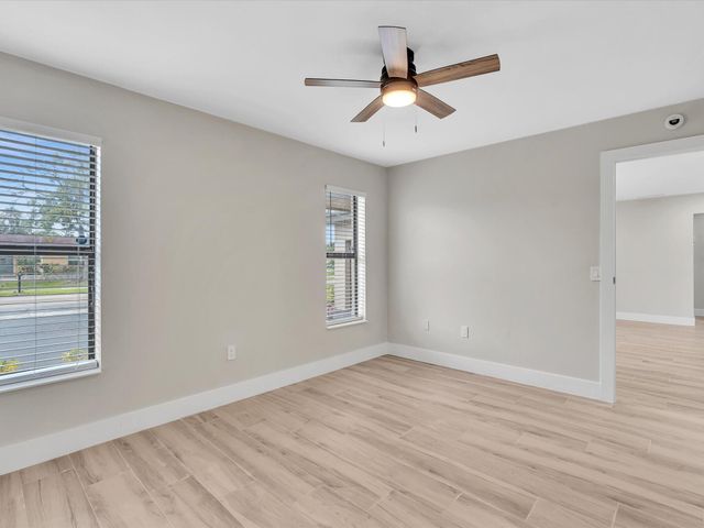 10691 NW 28th Street, Sunrise, FL 33322