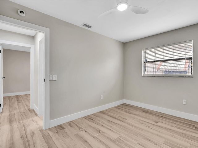 10691 NW 28th Street, Sunrise, FL 33322