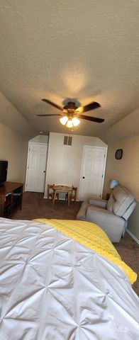 11652 Quincy St, Caldwell, ID 83605