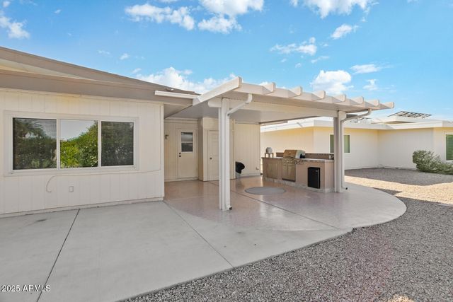 10902 W WELK Drive, Sun City, AZ 85373