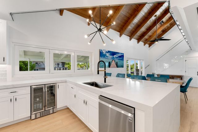 185 Ojibway Avenue, Plantation Key, FL 33070