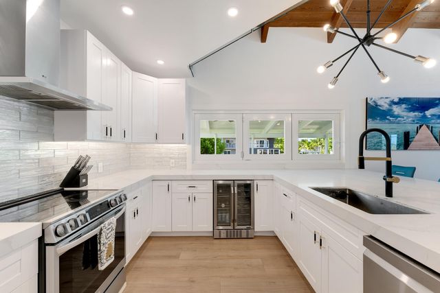 185 Ojibway Avenue, Plantation Key, FL 33070