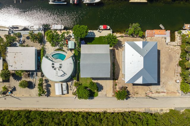 185 Ojibway Avenue, Plantation Key, FL 33070